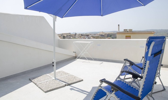 Noto Historic Centre House | The property is part of a completely renovated 50s building
