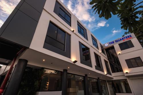 Cabanatuan Hotel | The Quarters by Rosey