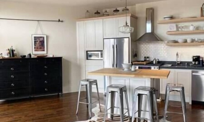 Grafton Apartment | The Quarters | Suite 5
