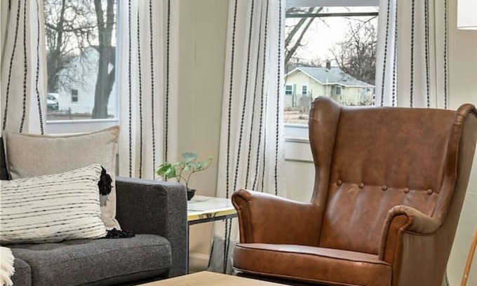 Grandview House | The Quiet Nook (Pets Welcome)