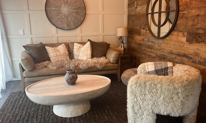 Cambridge House | The Rabbits Burrow Hideaway