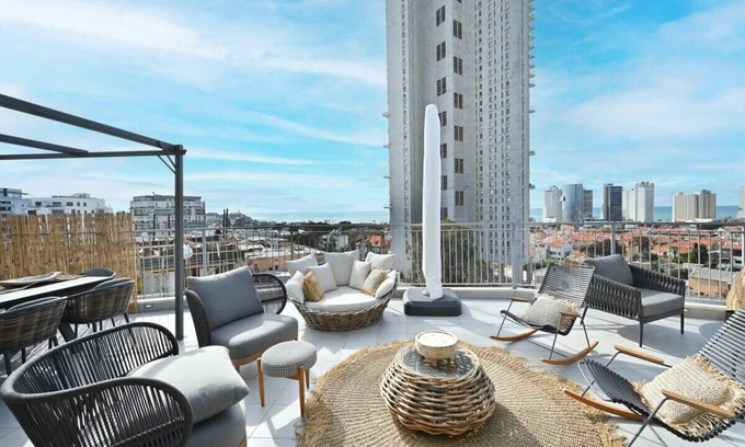 Florentin Apartment | The Radiant By HolyGuest