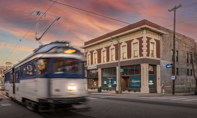 South Main Historic District Apartment | The Rambler