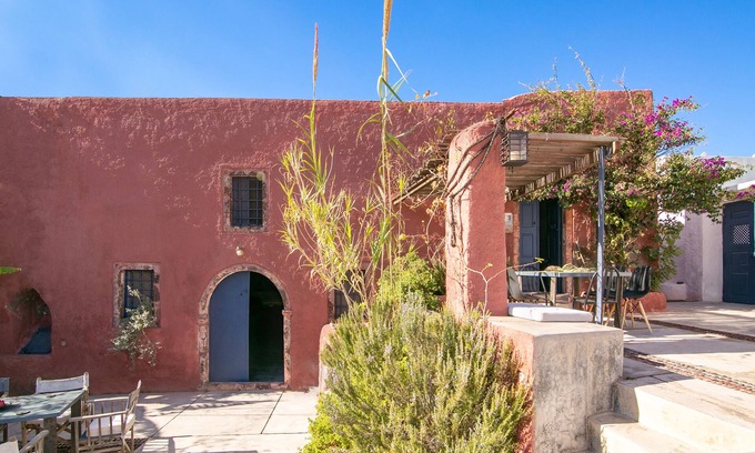 Finikia Villa | The Red Winehouse | Old winery converted into a stylish villa | close to Oia