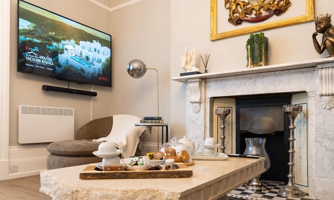 Royal Tunbridge Wells Apartment | The Regal Apartment - Close to The Pantiles