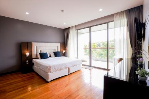 Bang Tao Apartment | The Regent Bangtao Apartments gorgeous view of the jungle