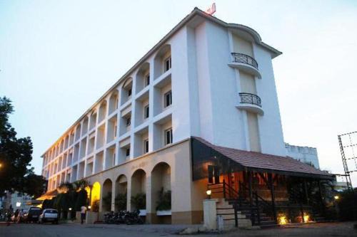 Karur Hotel | The Residency Karur