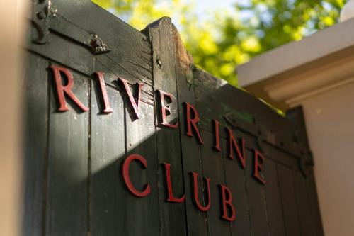 Wagga Wagga Hotel | The Riverine Club