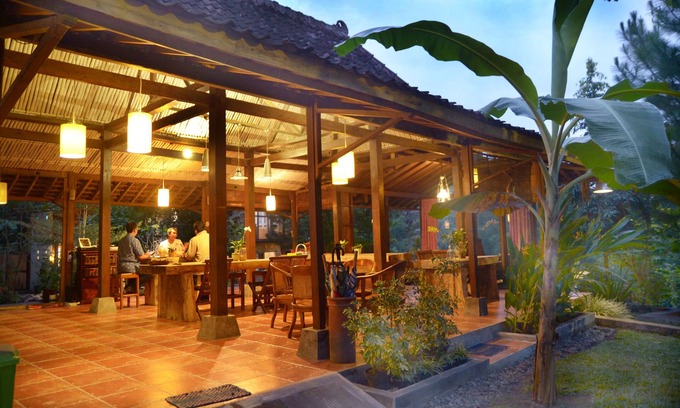 Candi Binangun Hotel | The Riverside Javanese Cottages
