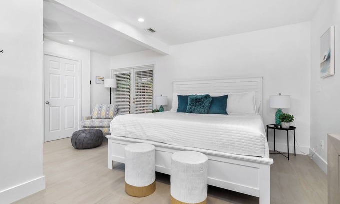 Riverside Park House | The Riverside Retreat #1