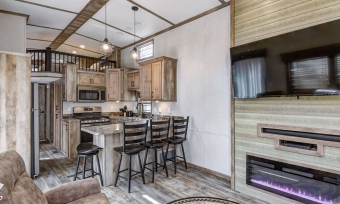Brill House | The Robin at Lincolnwood Resort