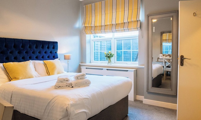 Waltham Forest Hotel | The Royal Oak