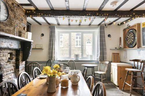 Kington Hotel | The Royal Oak, Gladestry