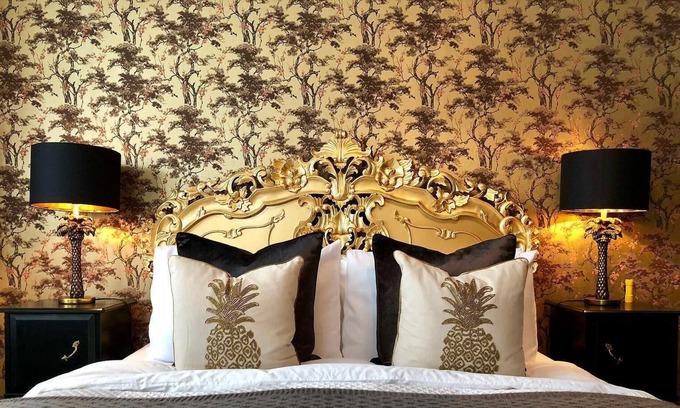 Eastbourne House | The Royal Pavilion @ THE NICHE