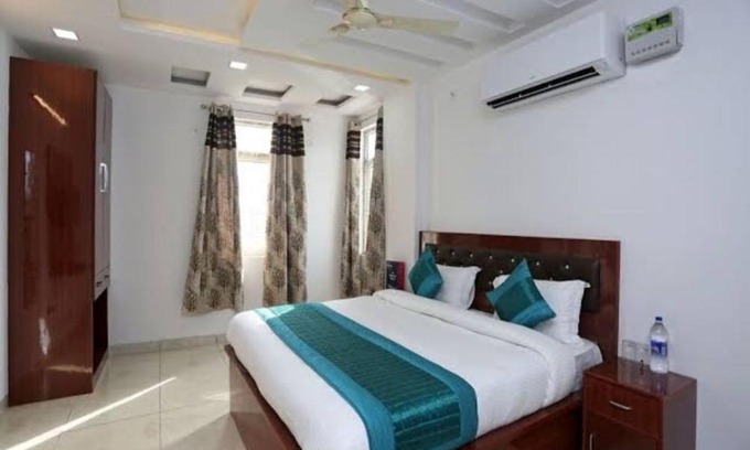 South West House | THE ROYAL RESIDENCY