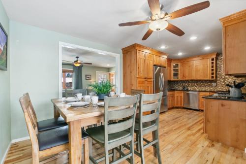 Fort Collins House | The Rustic Retreat, Pet Friendly with Fenced Yard
