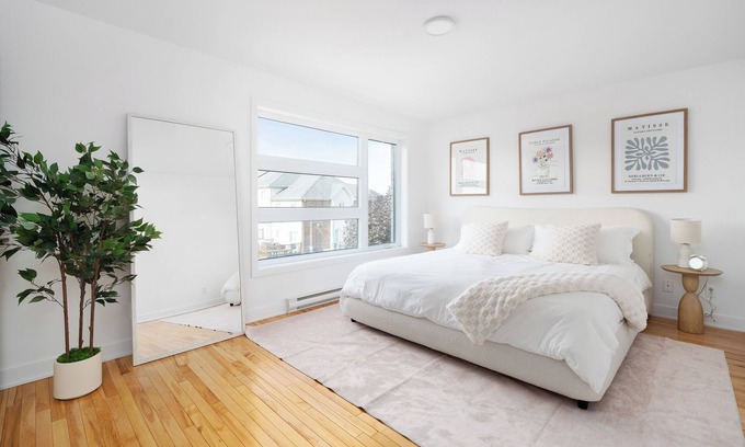 Laval House | The Saint-Francis