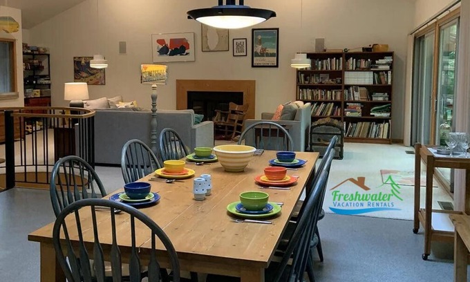 Harbert House | The Sand House: Relax and Unwind This Aurumn by Lake Michigan