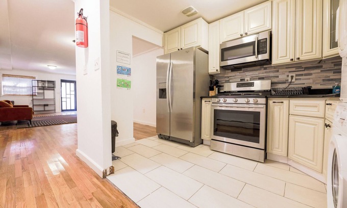 Crown Heights House | The Schenectady House - Unit 1 Standard Large Room/Shared Bath & Common Areas