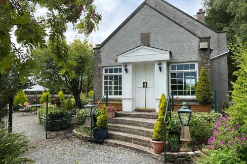 Cupar House | The Schoolhouse Cottages peaceful and quiet retreat with log burner