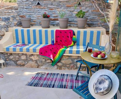 Hersonissos Centre Cabin | The Secret Nest