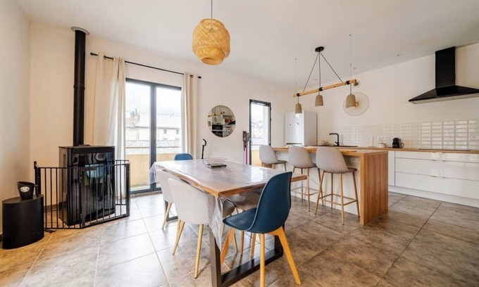 Florac Apartment | The seemingly spacious Floracoise break