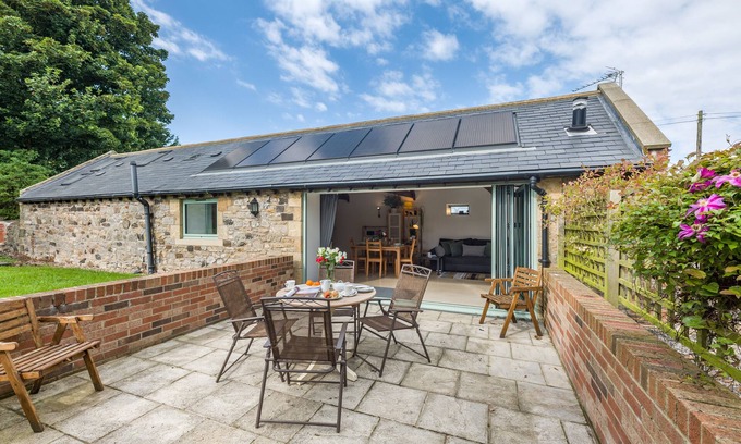 South Charlton House | The Shed - One Bedroom House, Sleeps 2