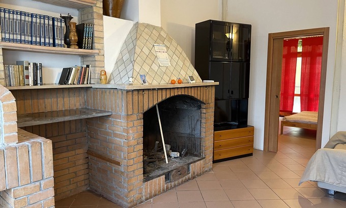 San Giacomo degli Schiavoni Apartment | The Shelter: Comfortable Ground Floor in Quiet Area
