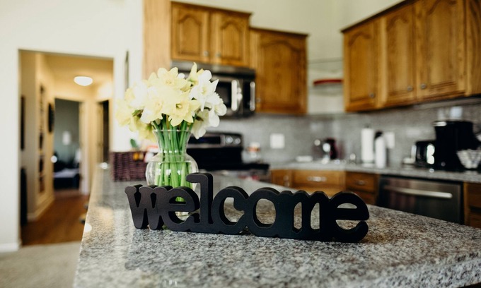 Stevensville House | The Shire - "There's some good in the world." Winery/Brewery tours available