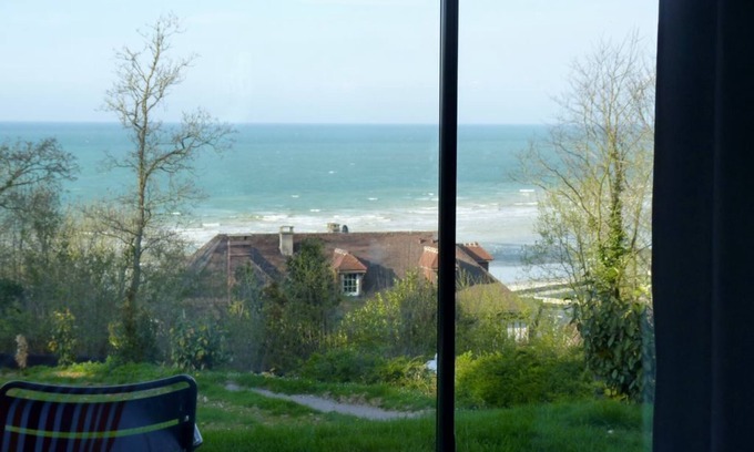 Hautot-sur-Mer Apartment | The small Zeph, 2 minutes from the beach on foot