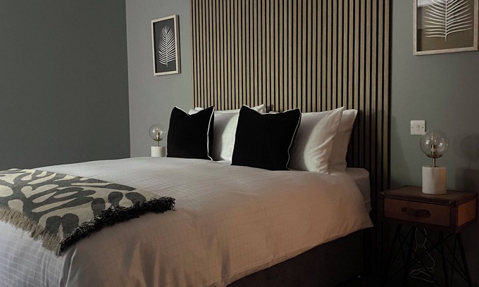 Kildare House | The Snug at the BH