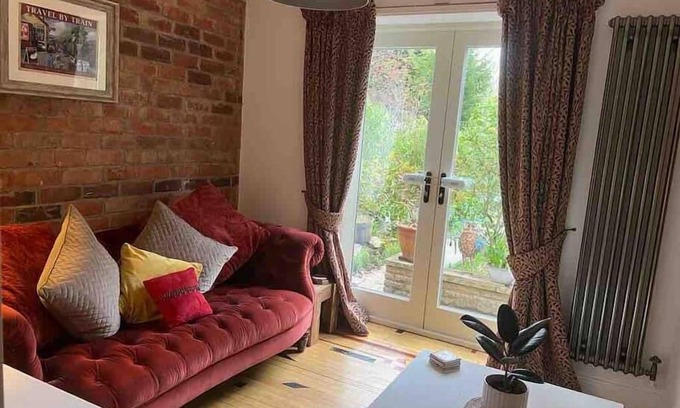 Birmingham Apartment | The Snug@Bournville.