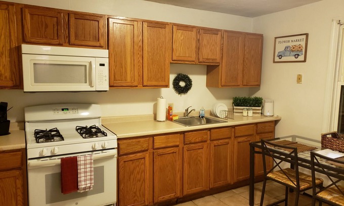 West End Apartment | The Spot at The Upper South