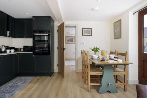 Wickhamford House | The Stables