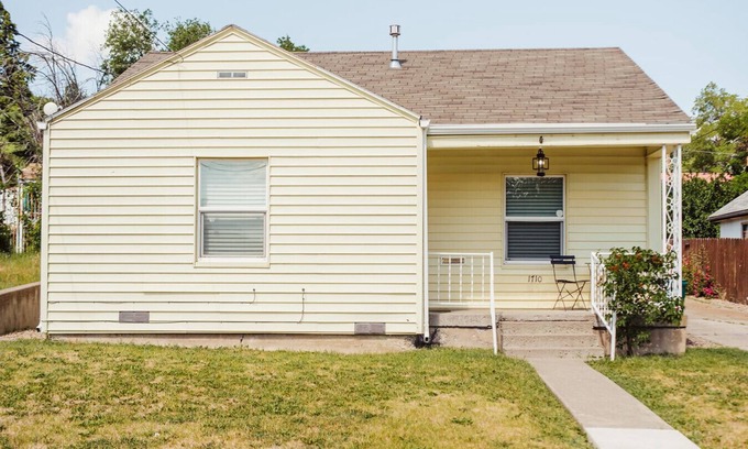 Downtown Klamath Falls House | The Stardust Cottage Near Downtown Klamath Falls