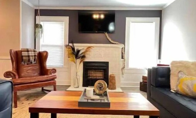 South Overton House | The Station - walking distance to Texas Techn