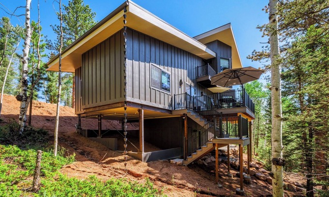 Spring Valley House | The Stilt House, Sanctuary in Colorado Mountains