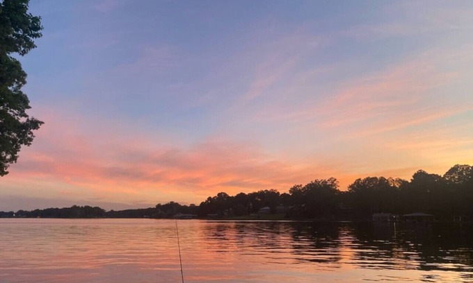 Leesburg Cabin | The Sugar Shack Cabin on Weiss Lake