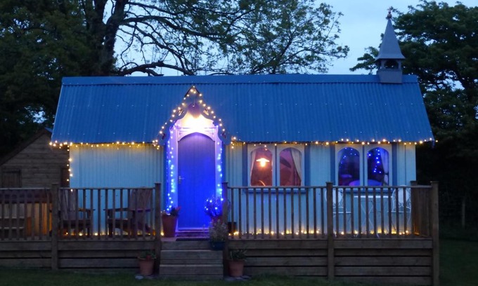 Looe House | The Tabernacle at Frieda and the Moon
