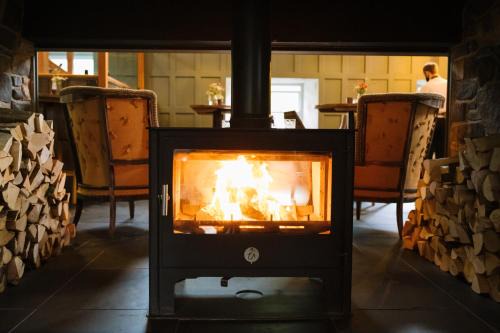 Tal-y-Cafn Hotel | The Tal-Y-Cafn Hotel