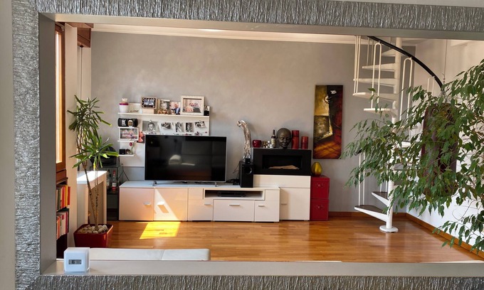 Biassono Apartment | The terrace a stone's throw from the runway