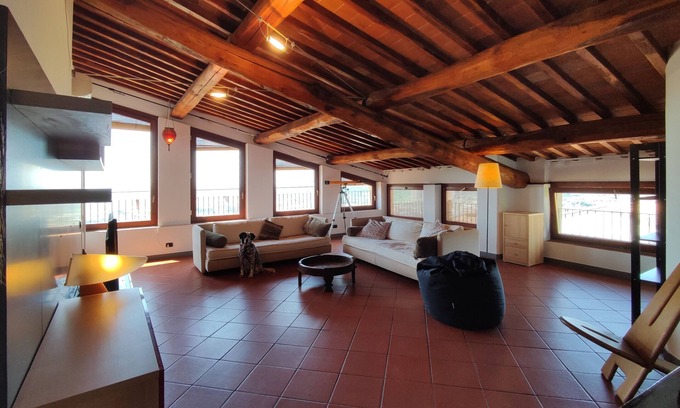 Uzzano Apartment | The terrace of Elas
