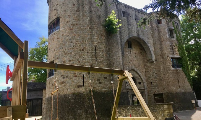 Barbencon Other | The Three Lions - Gatehouse of Barbençon