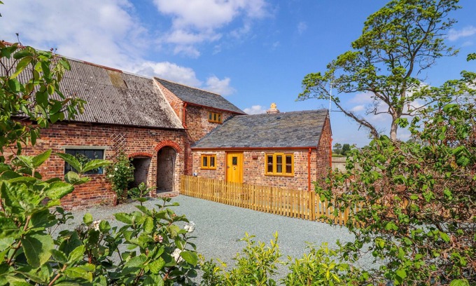 Maesbury Marsh Cottage | The Tractor Shed