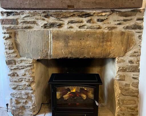 Manayunk House | The Trinity Cottage in Manayunk, Walk to Main Street and Train