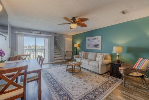 El Centro Beach House | The Turtle House- Quiet complex, 2 BR/2 BA