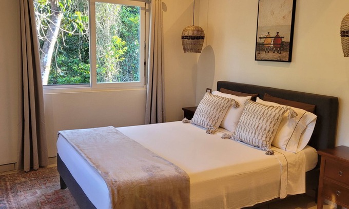 Middlesex Apartment | The Tuscan House Apartment
