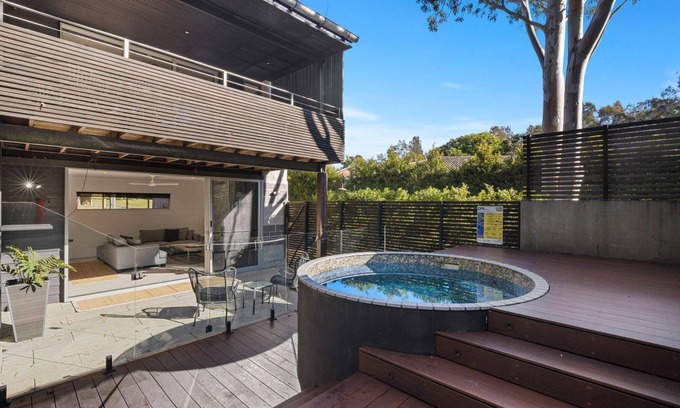 Emerald Beach House | The unique property sets the mood for relaxation and is perfect for a couple’s getaway