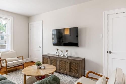 Lindenwood Park Apartment | The Upper Grove by Stay Lage