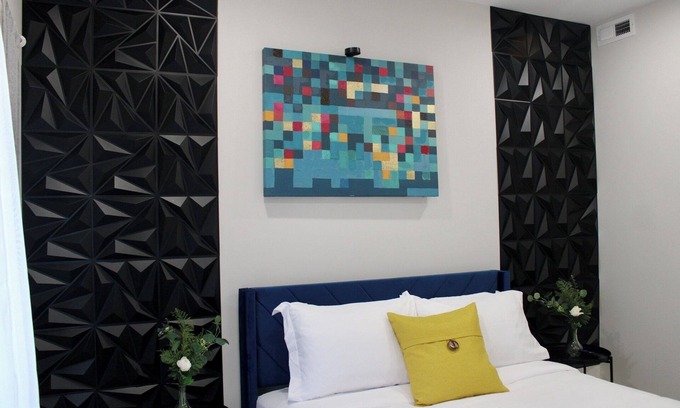 Norris Square Apartment | The Urban Oasis 2BR 2BTH with Balcolny